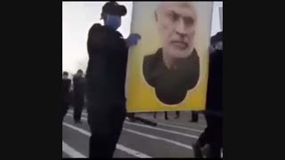 به احتزاز در آمدن تصاویر سرداران شهید مقاومت اسلامی توسط حشدالشعبی - shahid