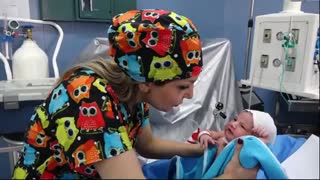 عمل سزارین توسط دکتر ندا حاجیها