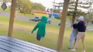 کتک خوردن یک افغانی در کشوری انگلیسی زبان به اتهام آزار جنسی